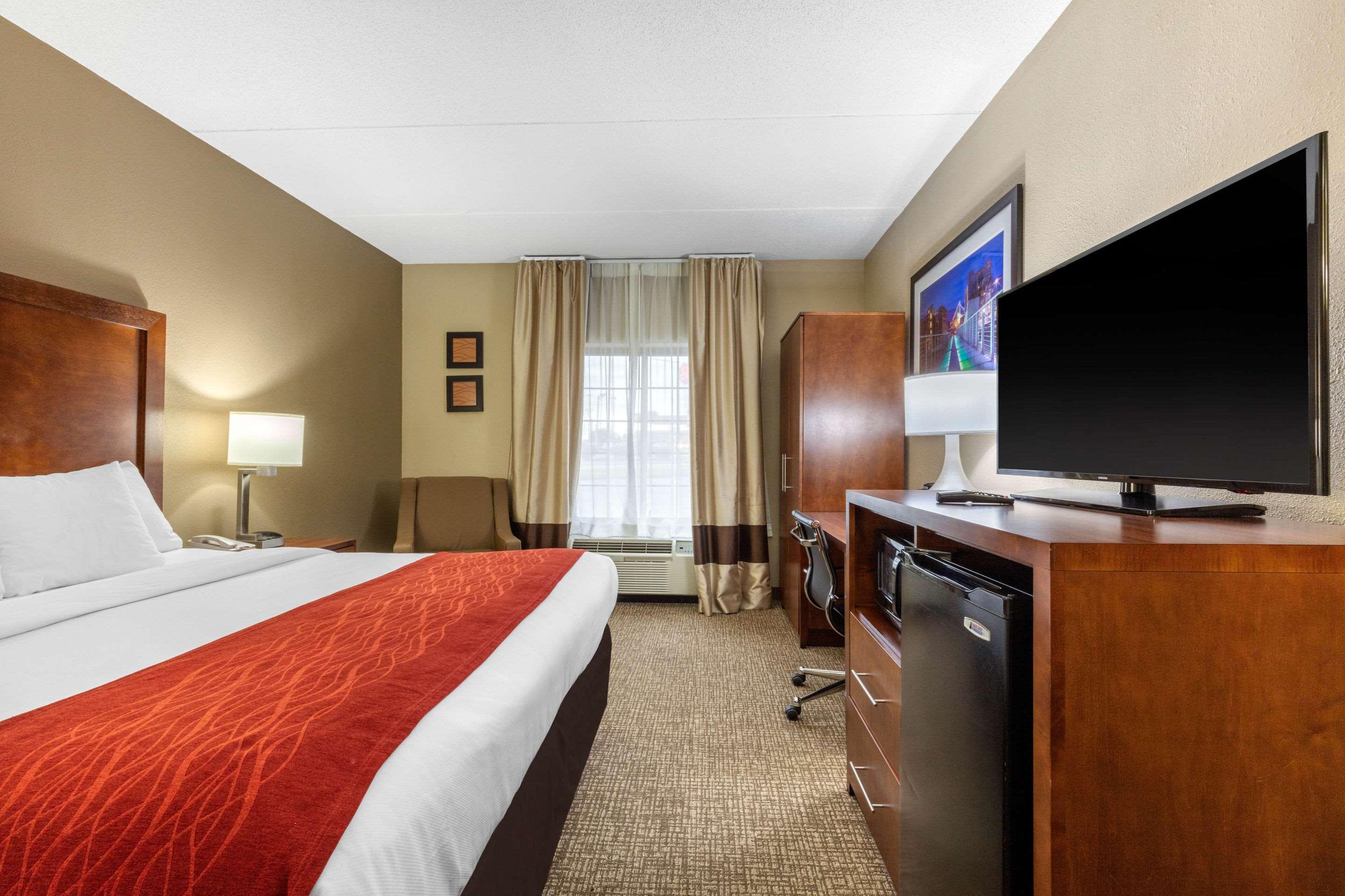 Hotel Comfort & Hamilton Place 3*