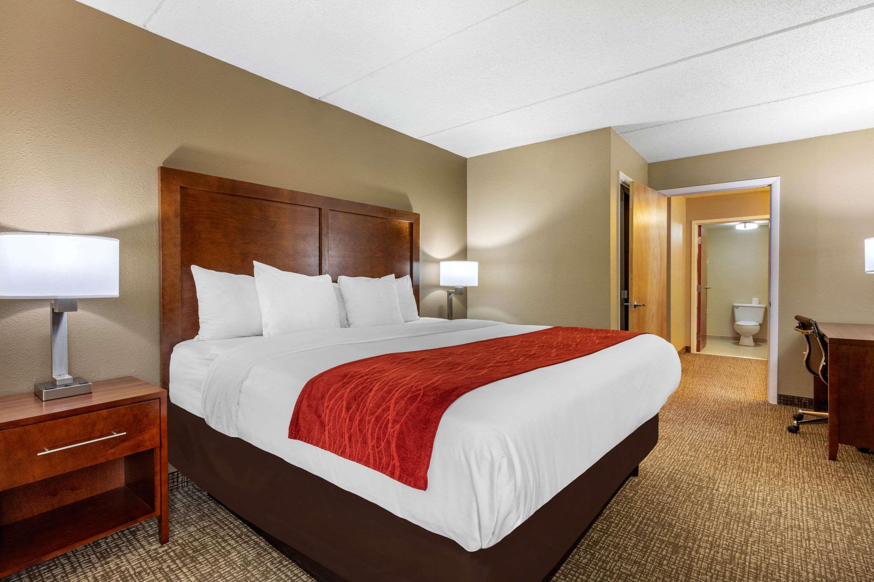 Comfort & Hamilton Place 3*