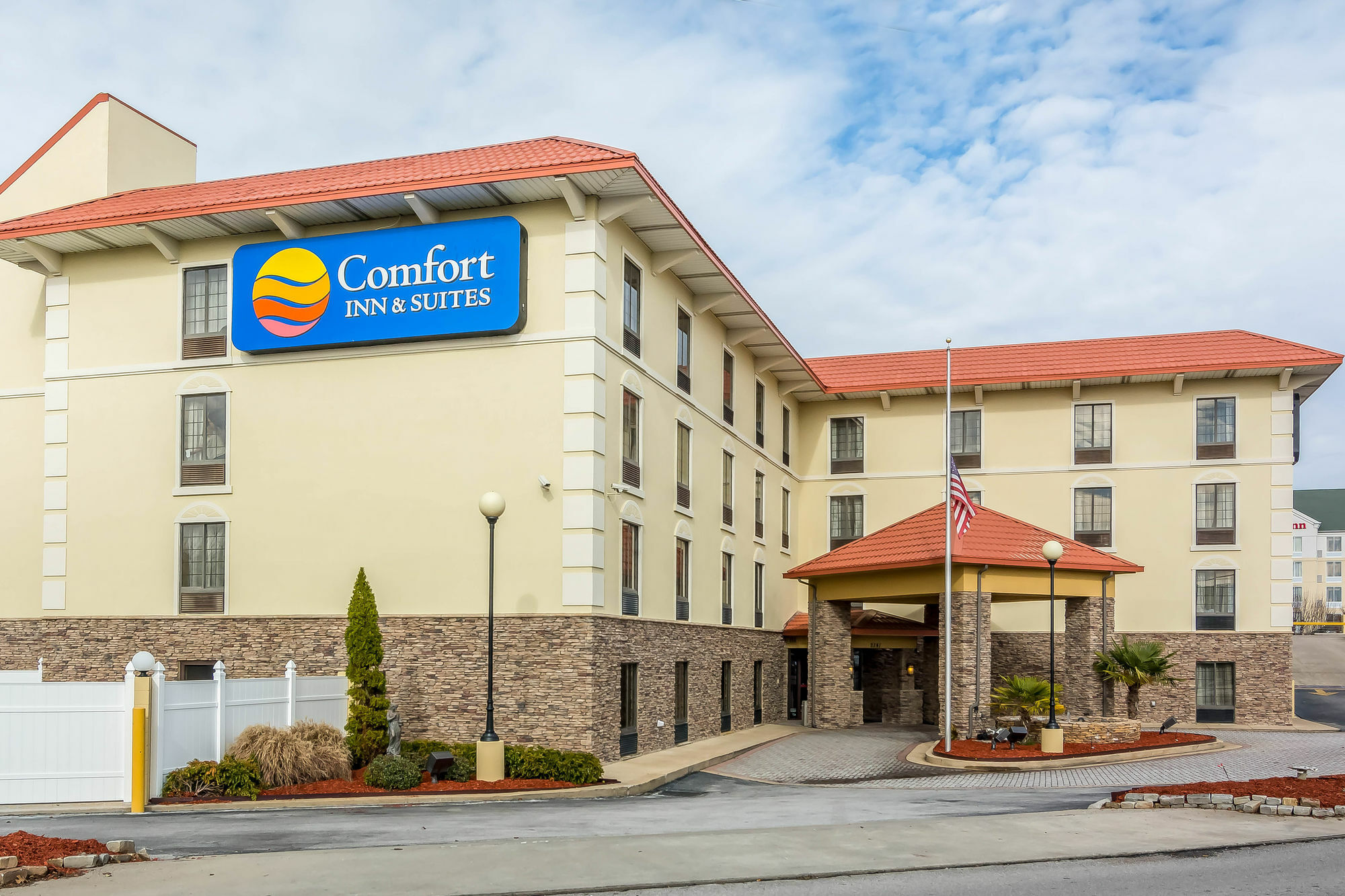 Comfort & Hamilton Place Hotel