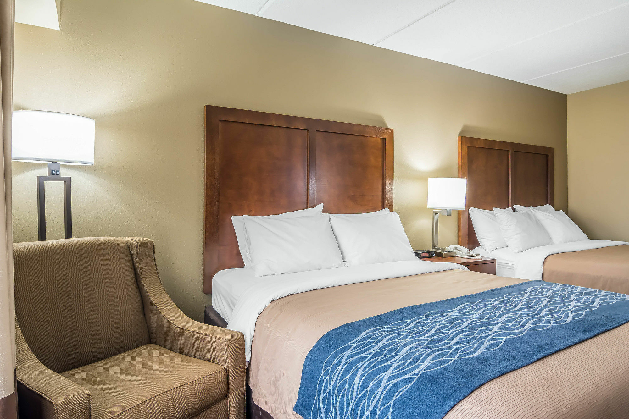 Hotel Comfort & Hamilton Place Chattanooga